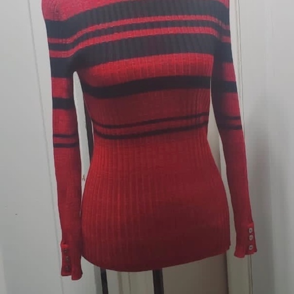 Ribbed Striped Knit Turtleneck Sweater 🌴 - Picture 2 of 9